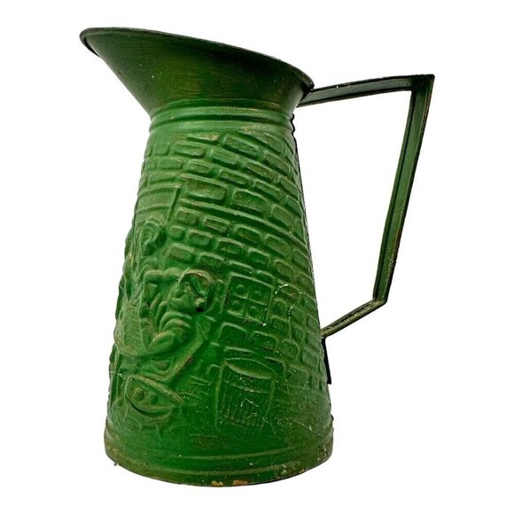 Antique Hammered Brass Pitcher Tavern Pub Scene Made in England Handcrafted GUC - Picture 1 of 10